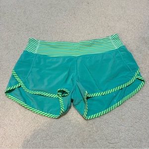 Bright Lululemon Speed-Up shorts 2.5” (4-way stretch)